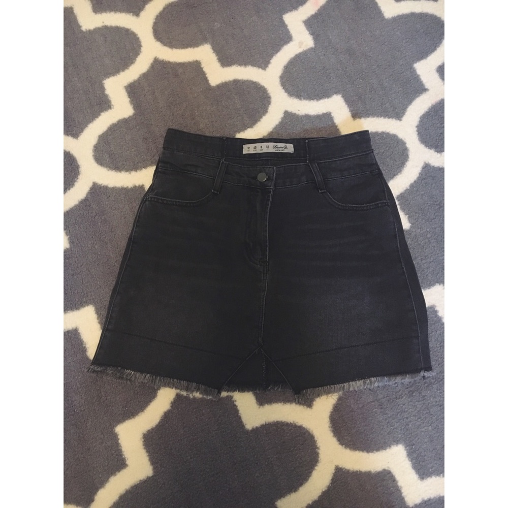 Dark jeans skirt.